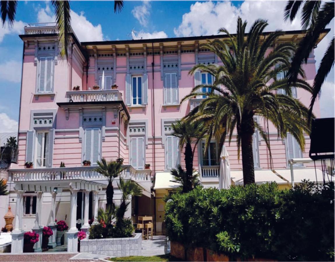 Hotel Europa Lido di Camaiore Exterior photo