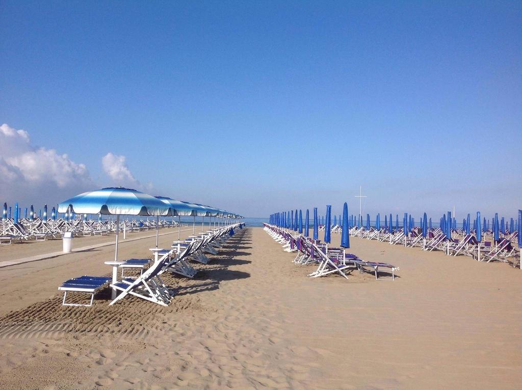Hotel Europa Lido di Camaiore Exterior photo