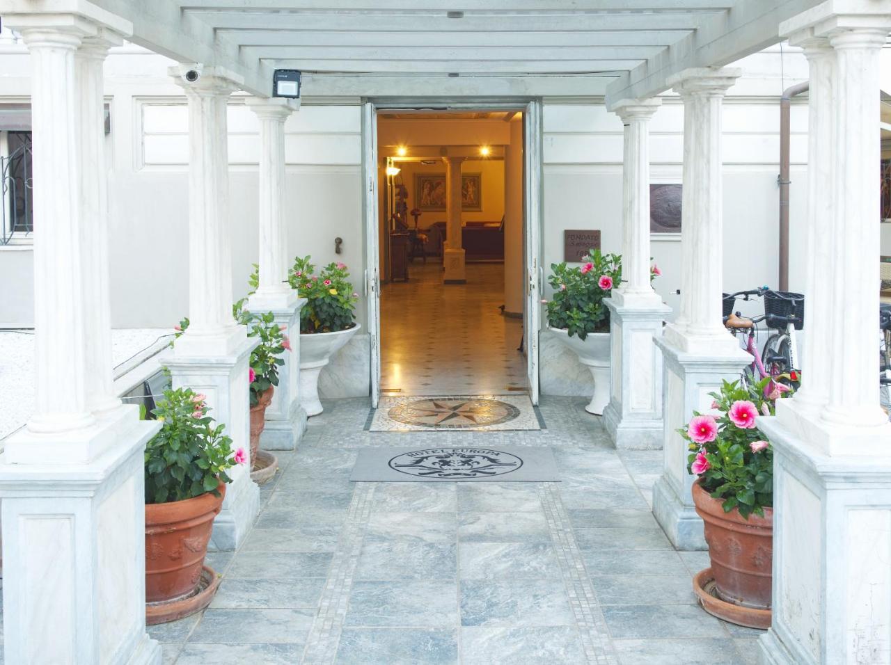 Hotel Europa Lido di Camaiore Exterior photo